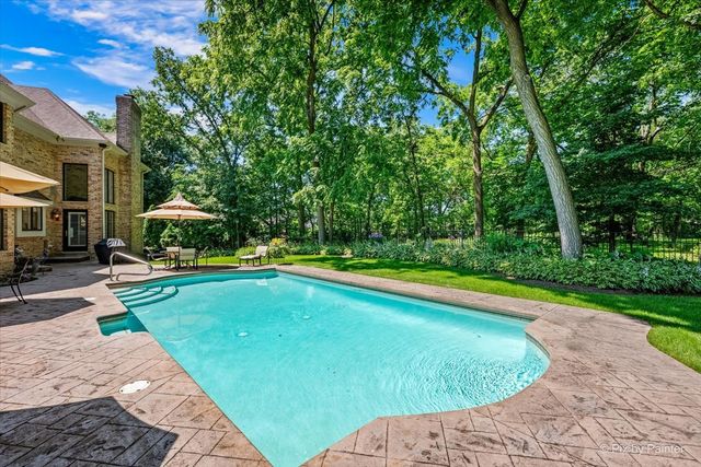 554 W Rosiland Drive N, Palatine, IL 60074