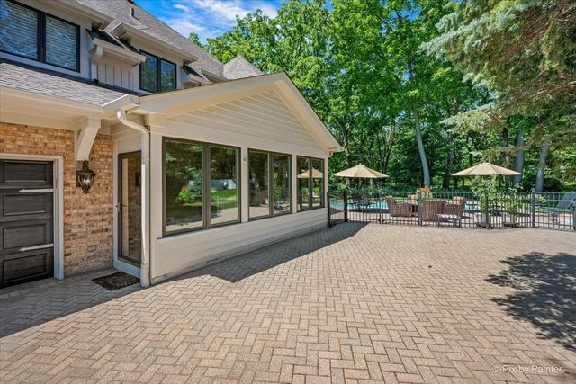 554 W Rosiland Drive N, Palatine, IL 60074