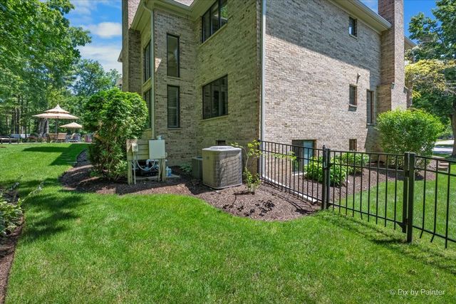 554 W Rosiland Drive N, Palatine, IL 60074