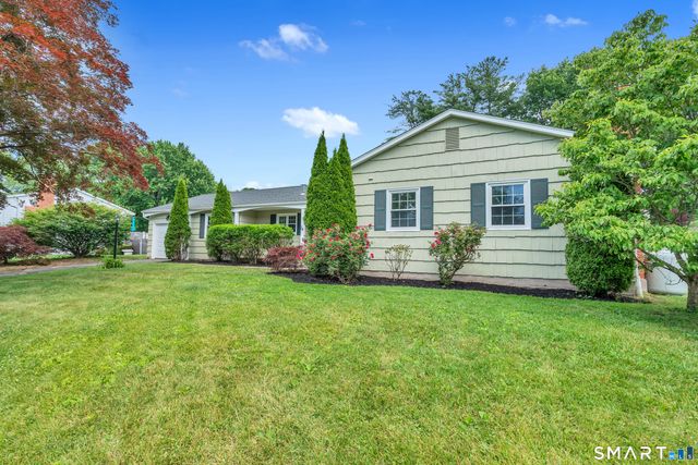 74 Summerset Drive, East Hartford, CT 06118