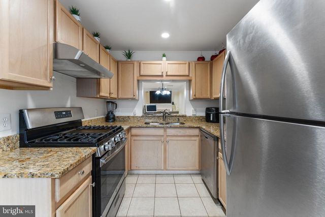 46930 COURTYARD SQ, Sterling, VA 20164