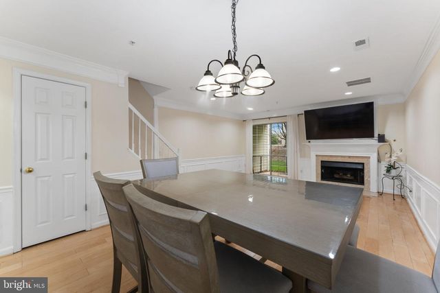 46930 COURTYARD SQ, Sterling, VA 20164