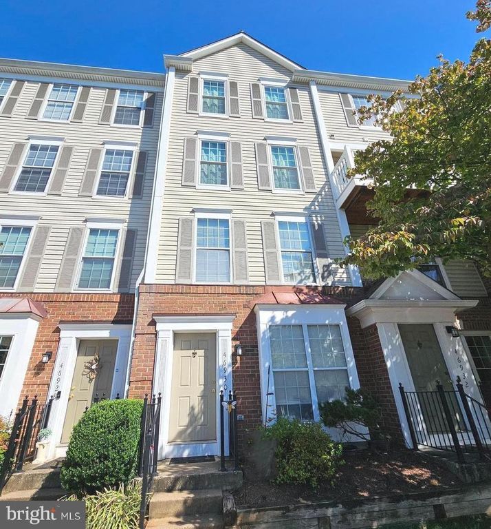 46930 COURTYARD SQ, Sterling, VA 20164