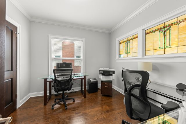 5009 W Catalpa Avenue, Chicago, IL 60630