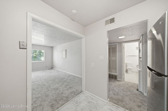 1935 Gardiner Ln APT F89, Louisville, KY 40205