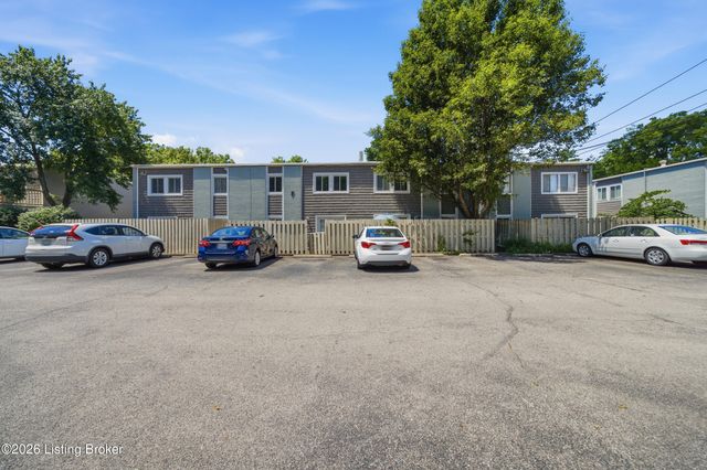 1935 Gardiner Ln APT F89, Louisville, KY 40205