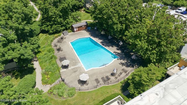 1935 Gardiner Ln APT F89, Louisville, KY 40205