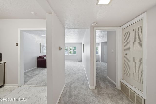 1935 Gardiner Ln APT F89, Louisville, KY 40205