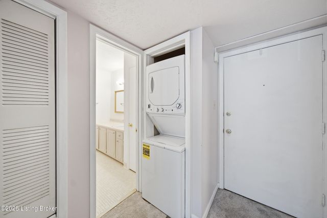 1935 Gardiner Ln APT F89, Louisville, KY 40205