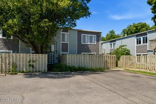 1935 Gardiner Ln APT F89, Louisville, KY 40205