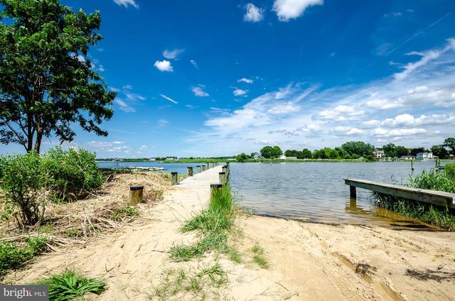 412 BAY CITY RD, Stevensville, MD 21666