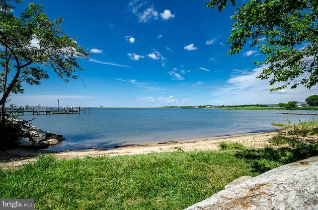 412 BAY CITY RD, Stevensville, MD 21666