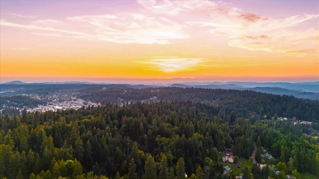 11198 Pittsburg Mine Rd, Nevada City, CA 95959