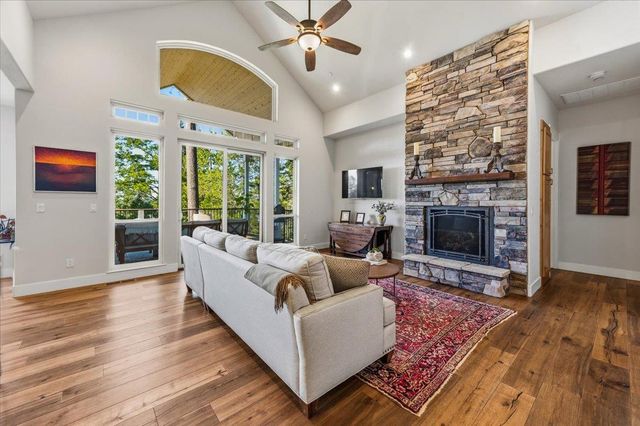 11198 Pittsburg Mine Rd, Nevada City, CA 95959