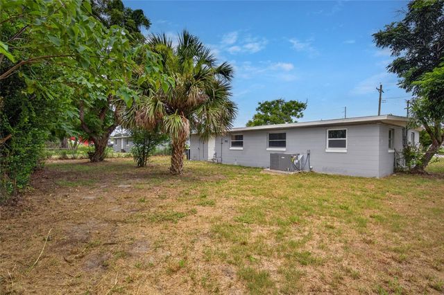 2390 29TH STREET NW, Winter Haven, FL 33881