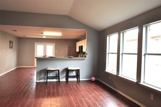 4128 Gladney Lane, Fort Worth, TX 76244