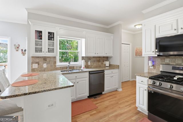 6292 Woodlore Drive NW, Acworth, GA 30101