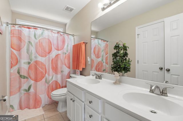 6292 Woodlore Drive NW, Acworth, GA 30101