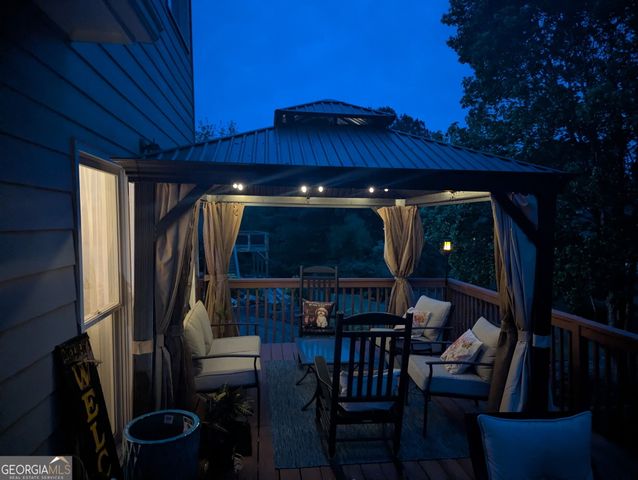 6292 Woodlore Drive NW, Acworth, GA 30101