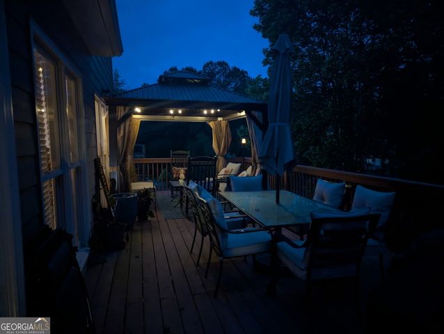 6292 Woodlore Drive NW, Acworth, GA 30101
