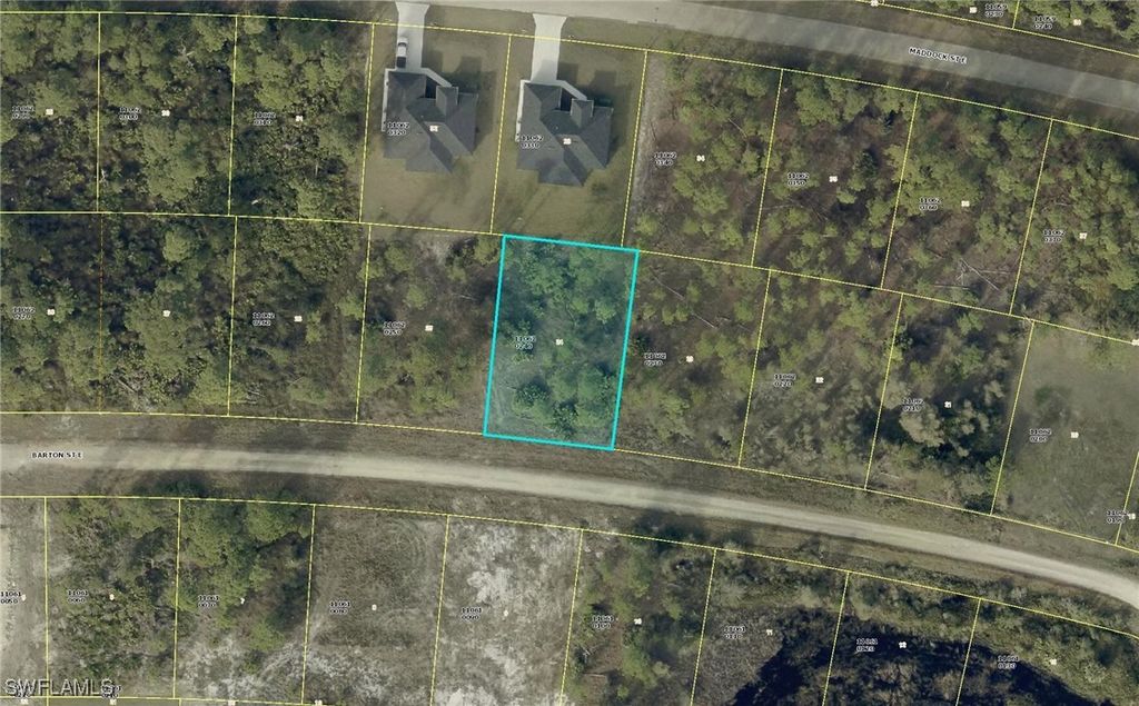 931 Barton ST E, Lehigh Acres, FL 33974
