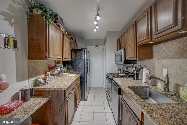 1900 LYTTONSVILLE RD #1105, Silver Spring, MD 20910