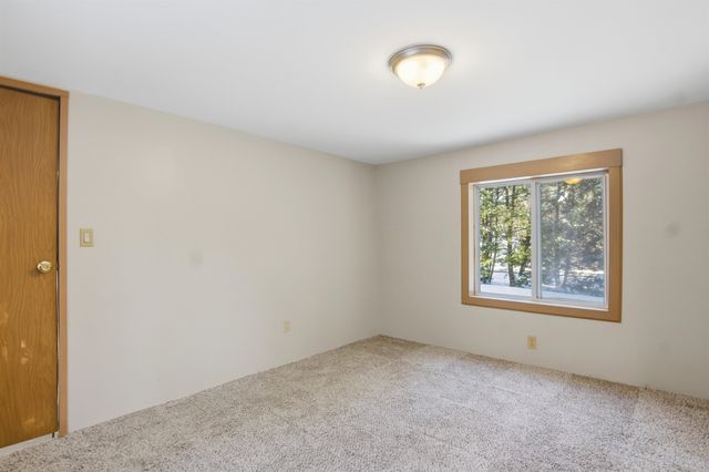 28 Merrill Road, Hillsborough, NH 03244