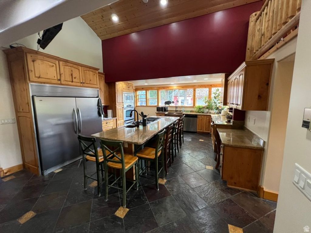 585 N CENTER ST, Midway, UT 84049 — photo 4