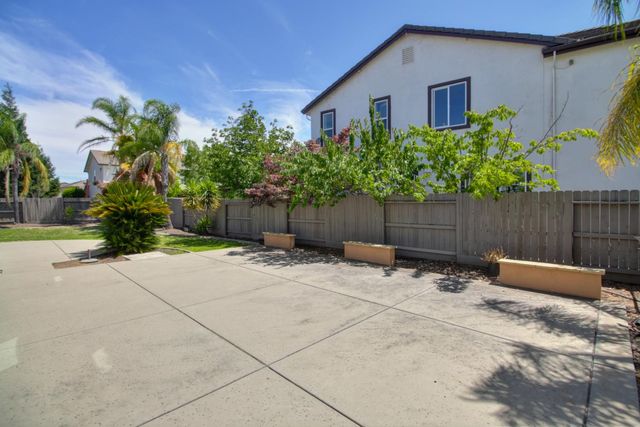 1280 Kirkhill, Roseville, CA 95747