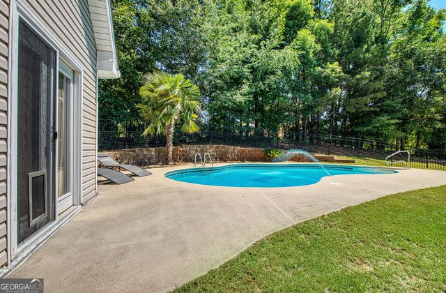 39 Hawthorne Place, Sharpsburg, GA 30277