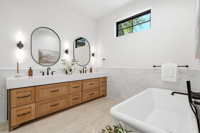 2301 Westworth CIR, Austin, TX 78704