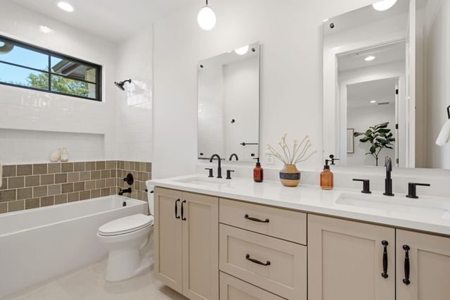 2301 Westworth CIR, Austin, TX 78704