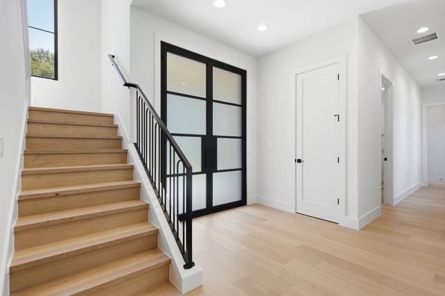 2301 Westworth CIR, Austin, TX 78704