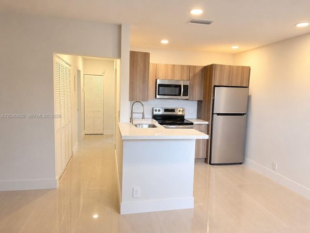 2830 Coral Springs Dr 2830, Coral Springs, FL 33065