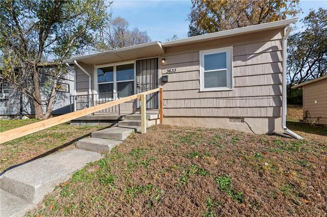 3633 Norton Avenue, Kansas City, MO 64127