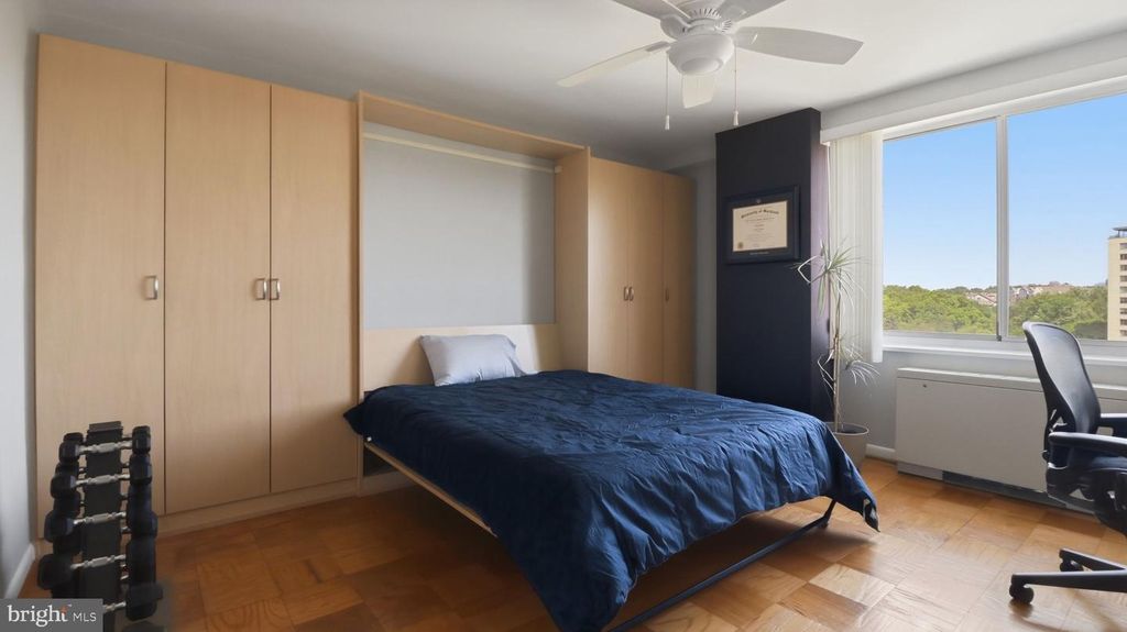 Image 27 of property listing at 10201 GROSVENOR PL #1009, Rockville, MD 20852