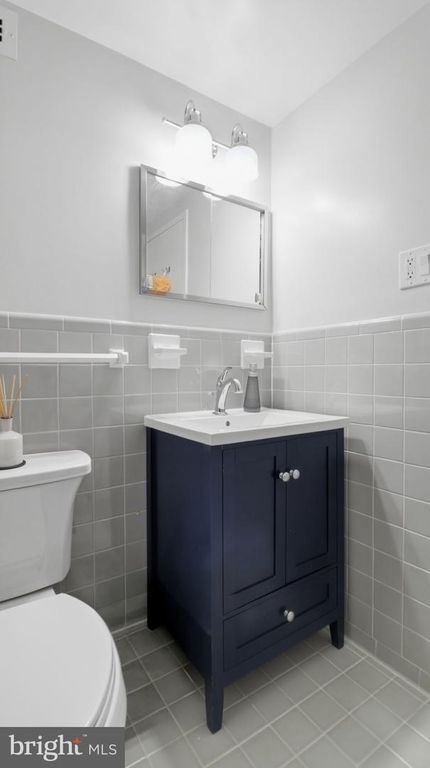 Image 29 of property listing at 10201 GROSVENOR PL #1009, Rockville, MD 20852
