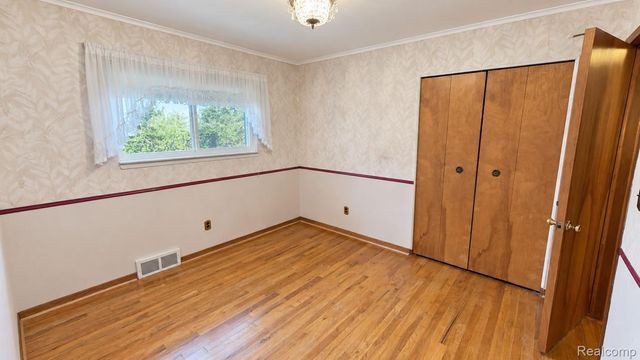 33439 Elgin Court, Sterling Heights, MI 48310