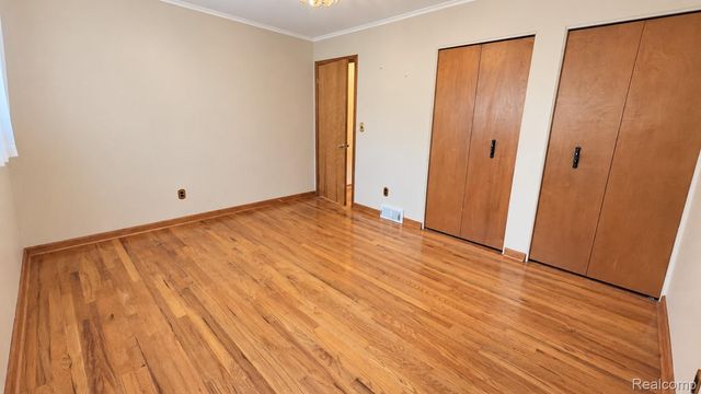 33439 Elgin Court, Sterling Heights, MI 48310
