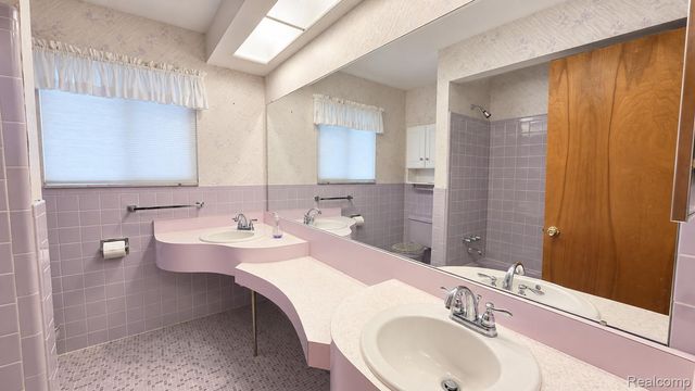 33439 Elgin Court, Sterling Heights, MI 48310