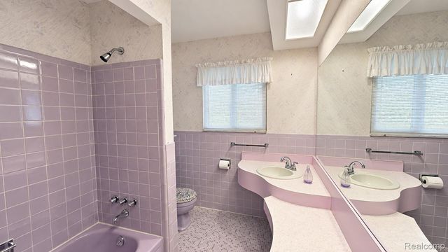 33439 Elgin Court, Sterling Heights, MI 48310