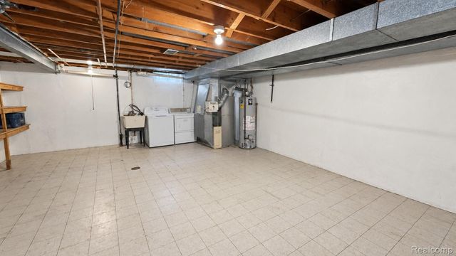 33439 Elgin Court, Sterling Heights, MI 48310