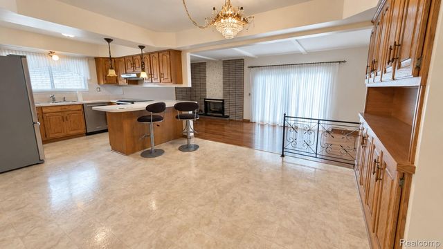 33439 Elgin Court, Sterling Heights, MI 48310