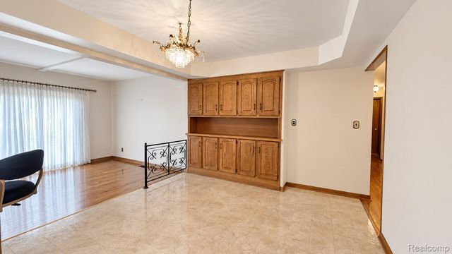 33439 Elgin Court, Sterling Heights, MI 48310