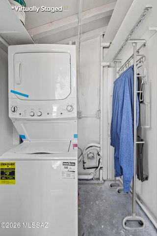 187 S Paseo Tierra, Green Valley, AZ 85614