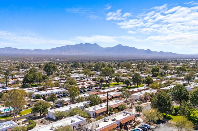 187 S Paseo Tierra, Green Valley, AZ 85614