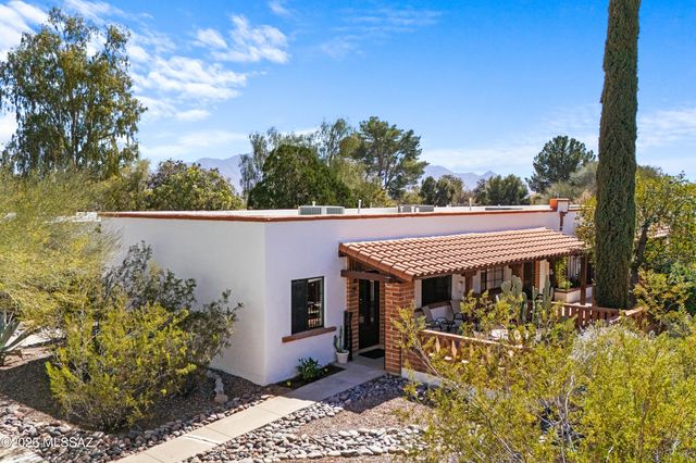 187 S Paseo Tierra, Green Valley, AZ 85614