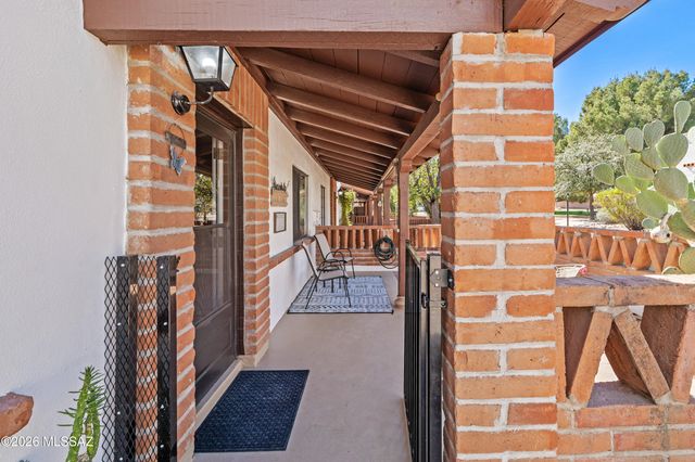 187 S Paseo Tierra, Green Valley, AZ 85614