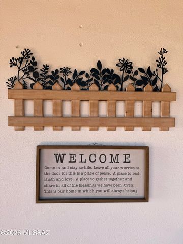 187 S Paseo Tierra, Green Valley, AZ 85614