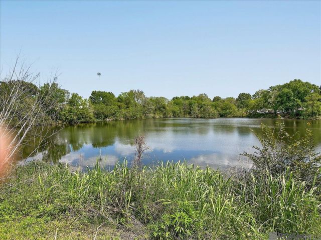 7111 Point Avery Dr, Baton Rouge, LA 70817